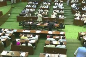 Maharashtra Assembly session begins; Fadnavis, Ajit Pawar take oath