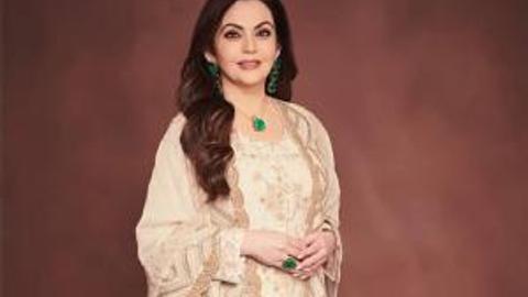 480px x 270px - In an off-white Anarkali suit, Nita Ambani is elegance personified
