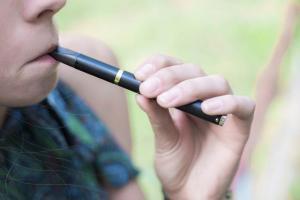 Vaping can cause chronic 'popcorn lung' injury too