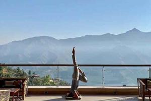 Anshuka Parwani Is Not Just A Celebrity Yoga Teacher But Also An Avid Traveller She Started Practising Yoga After A Near Fatal Accident In 2008 That Left Her With Multiple Fractures To The Legs A Broken Head And Back Injury When Anshuka Decided To Dig Deeper Find all instagram photos and other media types of anshuka parwani in anshukayoga instagram account. anshuka parwani is not just a celebrity