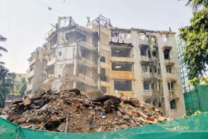 Mumbai: Two standing wings of Bhole apartments declared dilapidated
