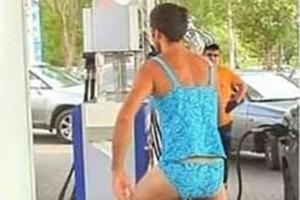Russian petrol pump's bikini offer has Twitter in splits