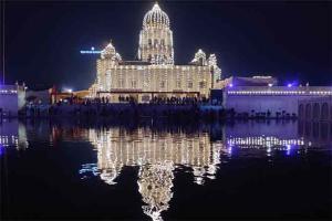 Guru Nanak Jayanti: Prominent leaders extend Gurpurab wishes on Twitter
