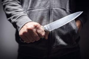 Mumbai: Husband attacks woman with knife after fight over petty issue