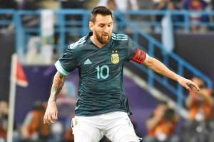 Lionel Messi scores on Argentina return