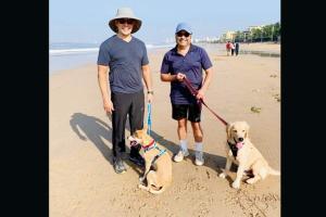 B-town buzz: Madhuri Dixit bumps into Vishal Bharadwaj on the beach