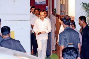 Ajit Pawar thrusts, Sharad Pawar cuts