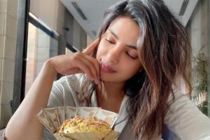 Ever thought you would find cash in your dish? Priyanka Chopra just did