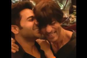 Rajkummar Rao's fanboy moment with SRK is all sorts of cute!