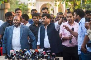 Shiv Sena authorises Uddhav to take final call on govt formation