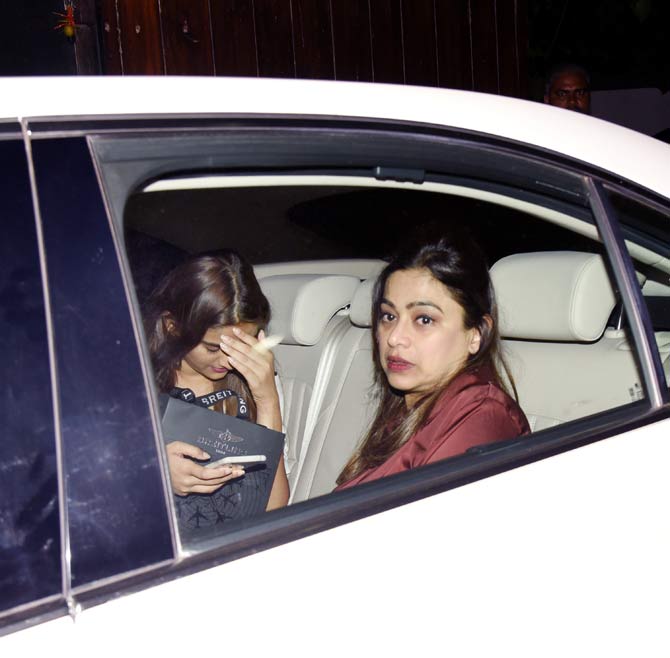 Sanjay Manjrekar's daughter Saiee will be playing Chulbul Pandey's love interest in the movie. She will be making her debut in showbiz with this film.
In picture: Saiee Manjrekar and mother arrive for Dabangg 3 wrap up bash at Salman Khan's home in Bandra.
