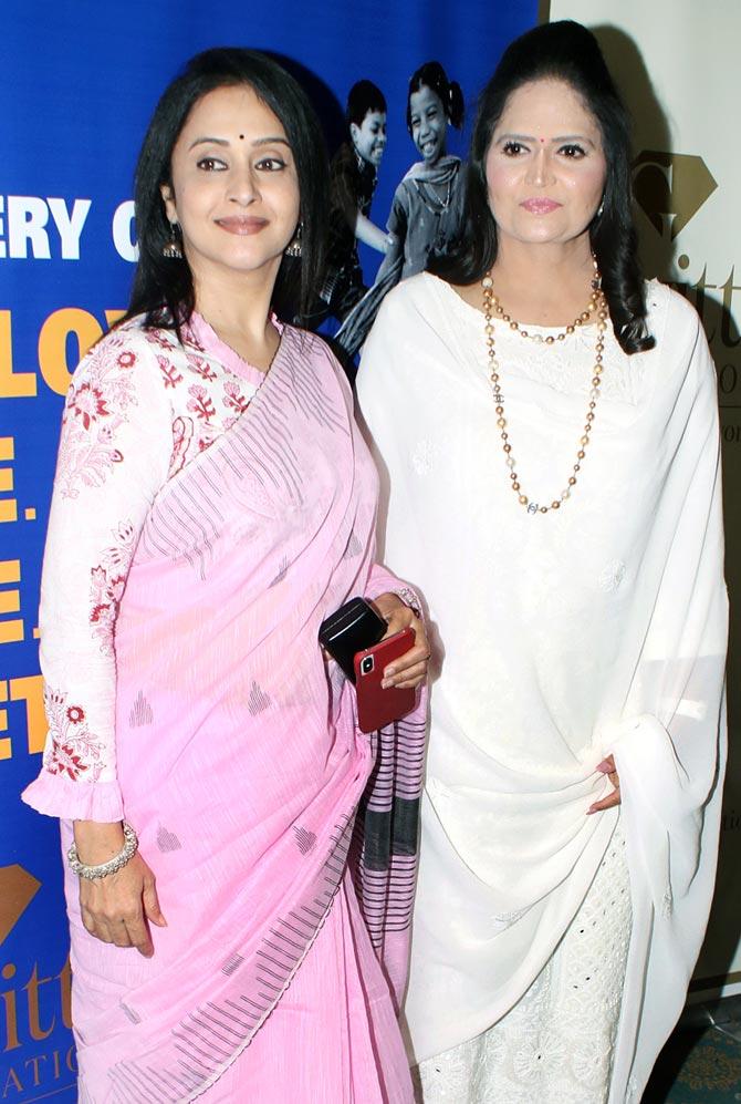Mrinal Kulkarni also attended the Child Rights Convention organised by UNICEF India at a plush hotel in Bandra.