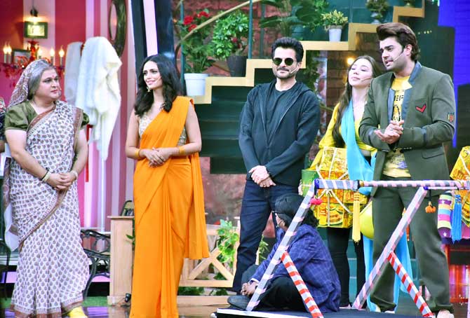 For the occasion, Arjun sported a white t-shirt and teamed it with a black bomber jacket, while Anil opted for an all-black attire. The uncle-nephew duo were last seen on together in the 2017 romantic comedy Mubarakan.