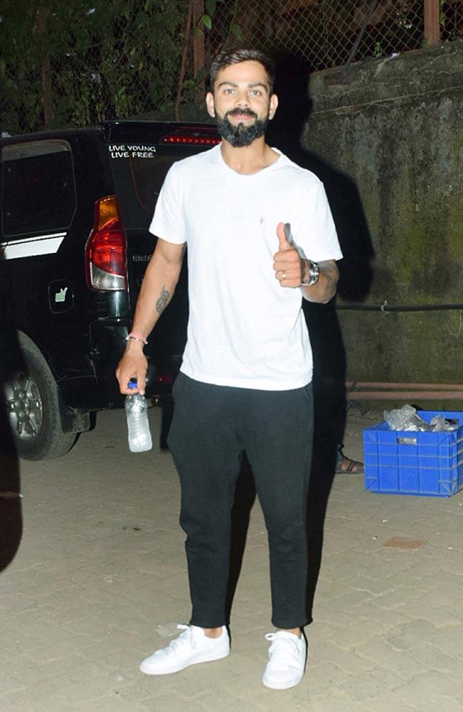 Spotted Sania Mirza at Mumbai airport Virat Kohli in Bandra