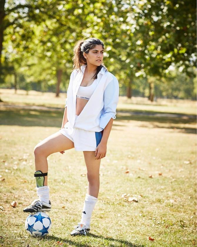 Ananya Birla shared this picture of herself playing football in the summer of April 2017. Ananya captions this one: Let's kickstart the summer and ended her caption with a football emoticon.