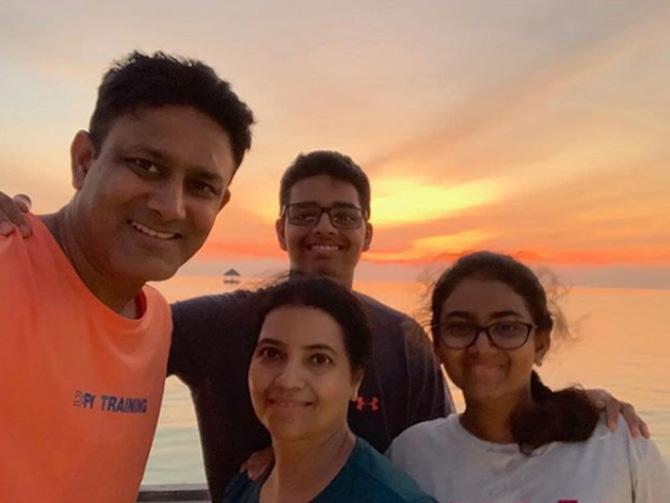 The Kumbles are a family who is always in a festive mood. During Diwali, Kumble shared this pic and wished his fans - May the Festival of Lights brighten up all your lives. #HappyDeepavali 