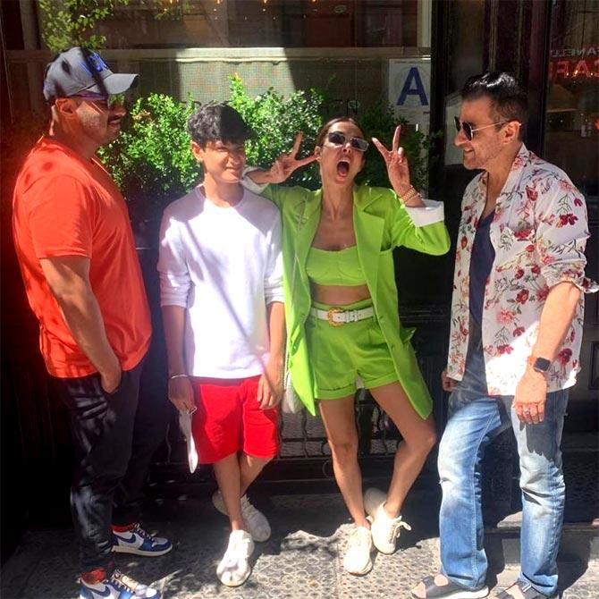 They kept mum for a long time, and in 2019 Arjun Kapoor and Malaika Arora made their relationship official. But did you know it was Sanjay Kapoor and family who were amongst the first few, who Malaika started hanging out with? When Malaika was on a vacation with Arjun in Switzerland, Sanjay Kapoor's family was also by their side and they shared pictures of them on social media.
In picture: Arjun Kapoor, Jahaan Kapoor, Malaika Arora, Sanjay Kapoor