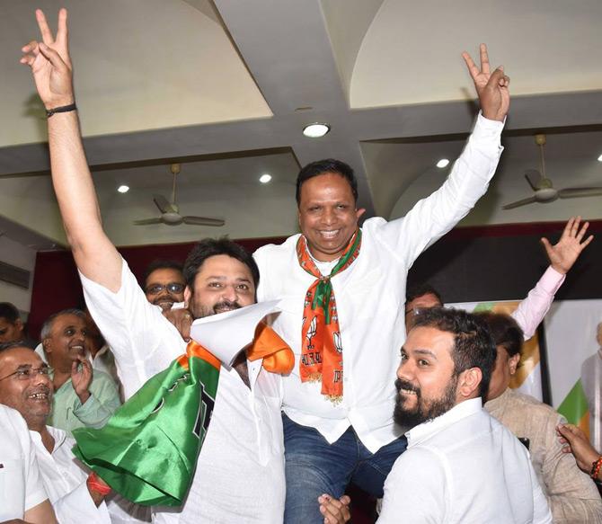 The 47-year-old BJP leader, who originally hails from Sindhudurg moved to Bandra with his parents during his younger days. Shelar took his first step into politics when he joined the BJP. He contested the Brihanmumbai Municipal Corporation (BMC) elections and was elected as a corporator from Khar West ward no 77 after whihc, he rose through the ranks and carved a name for himself to become one of the prominent faces of politics in Maharashtra.