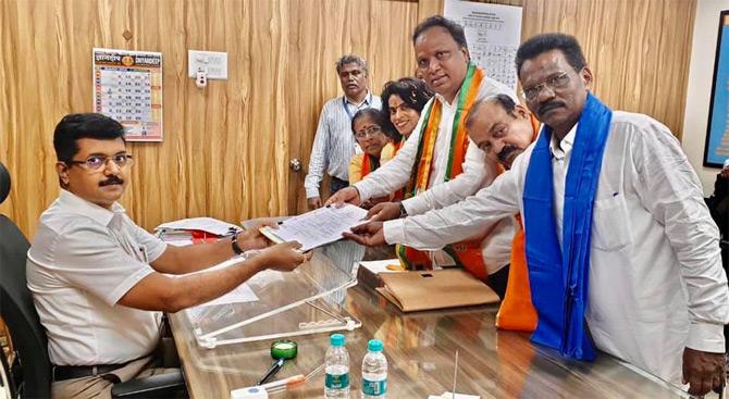 In the 2014 Assembly Elections, Ashish Shelar was elected an MLA from the Bandra West constituency which is also known as Vandre west assembly. Shelar defeated sitting MLA and Congress leader Baba Siddique by a margin of over 20,000 votes
In picture: Ashish Shelar files his nomination papers for as a BJP candidate for the Bandra West assembly constituency