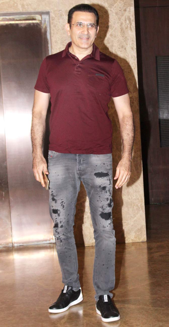 Parmeet Sethi also attended Ramesh Taurani's Diwali party at his residence in Bandra.