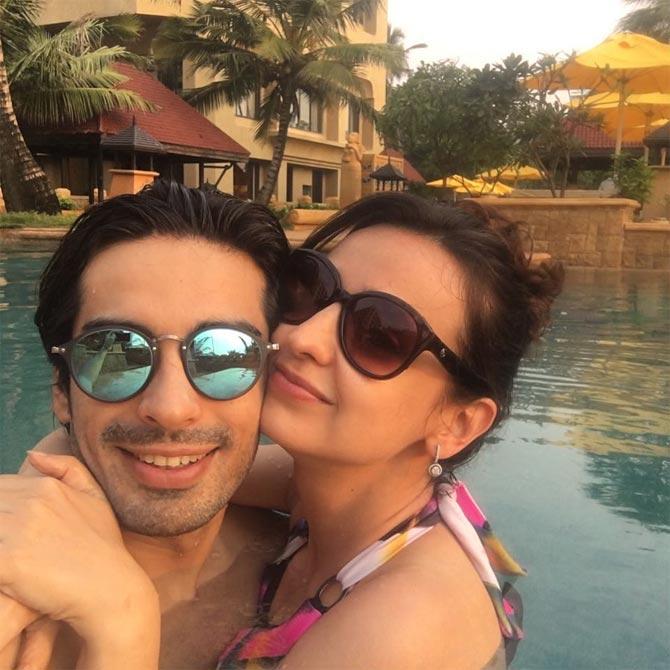 Sanaya and Mohit got engaged in December 2015. The Roka ceremony happened in Delhi among close family members. They tied the knot in January 2016, in Goa.