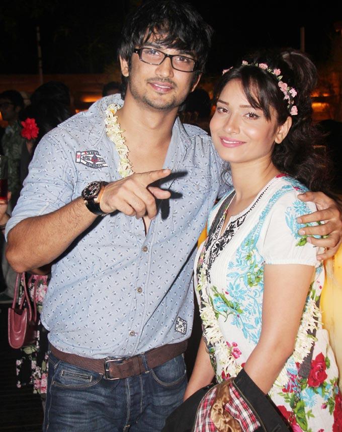 Ankita Lokhande and Sushant Singh Rajput: Sushant Singh Rajput and his live-in partner Ankita Lokhande apparently had an ugly spat at Yash Raj Studios. Onlookers thought it was just one of those lovers' tiffs between Sushant and his live-in TV actress girlfriend. Things took an ugly turn when Ankita lost her cool and slapped him in full view. However, both denied any such incident. Soon, Sushant and Ankita made it official that they have parted ways.