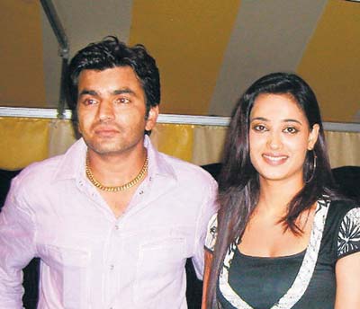 Shweta Tiwari and Raja Chaudhary: The couple was once happily married before separating after irreconcilable differences cropped up. Tiwari lodged complaints against her ex-husband a number of times after being assaulted by him. Fed up with Chaudhary's tactics, a team of senior police officers decided to extern him from the city a couple of years back. Shweta and Raja ended their marriage after nine years.