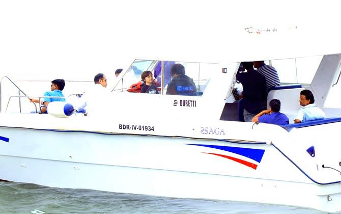 Along with Shah Rukh and AbRam the other celebrities who were snapped leaving for Alibaug were SRK's wife Gauri Khan, and Karan Johar with his twins Roohi and Yash.