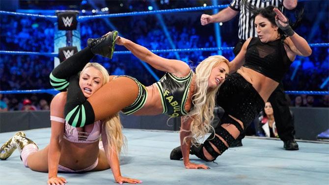 While Carmella had Mandy Rose in a leg-lock, Sonya Deville viciously attacked her from behind