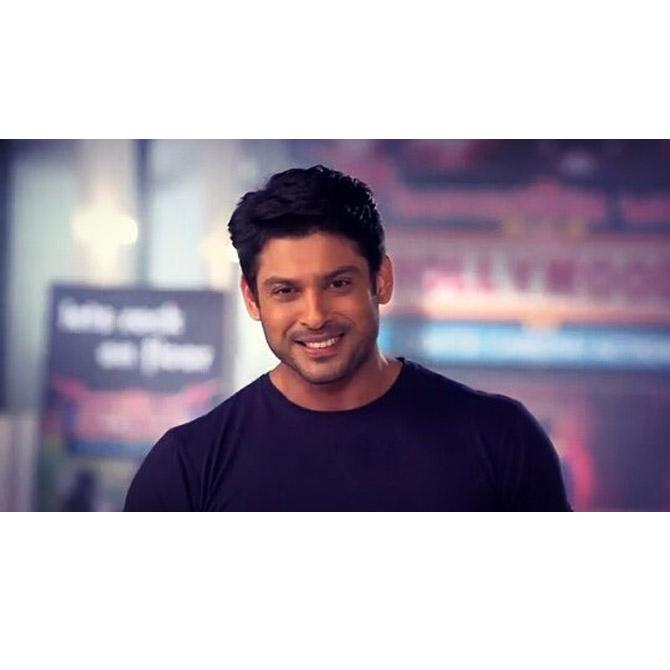 Born in Mumbai on December 12, 1980, Sidharth Shukla's family hails from Allahabad, Uttar Pradesh, but the actor was a complete Mumbaikar. He did his schooling from St. Xavier's High School, Fort, and later completed his degree in Interior Design from Mumbai's popular art school Rachana Sansad. (All photos/Sidharth Shukla's official Instagram account)