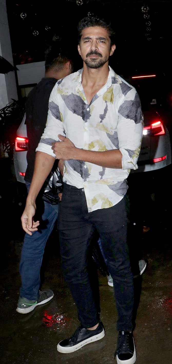 Saqib Saleem making an appearance at the screening. Saand Ki Aankh is produced by Anurag Kashyap, Reliance Entertainment and Nidhi Parmar. The film is slated to release on October 25. We wish the team best of luck.
 