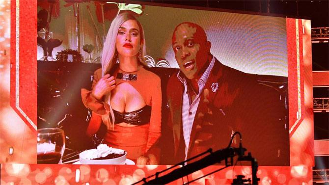 Rusev was then interrupted on the Titantron by Lana and Lashley teasing him during their dinner outing.