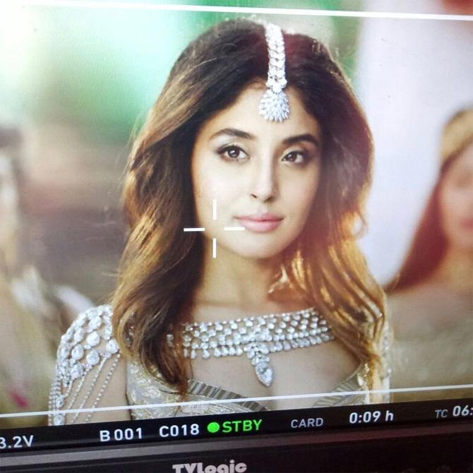 Kritika Kamra got noticed for her work on working on television shows such as Kitani Mohabbat Hai (2009), Kuch Toh Log Kahenge (2011), Reporters (2015) and Prem Ya Paheli: Chandrakanta (2017).