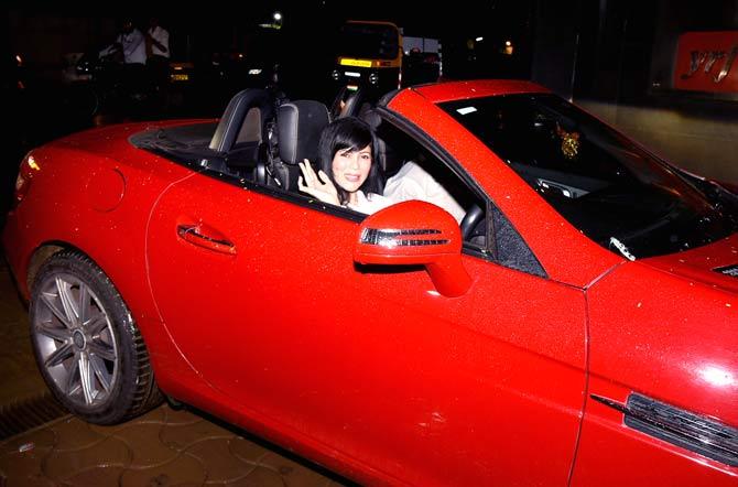 Kriti Sanon plays the role of Rajkumari Madhu. And her second character is London based Kriti. A double whammy for all her fans to see her in a traditional and modern avatar!
In picture: Sajid Nadiadwala's wife Wardha Nadiadwala raced her way at the screening of Housefull 4.