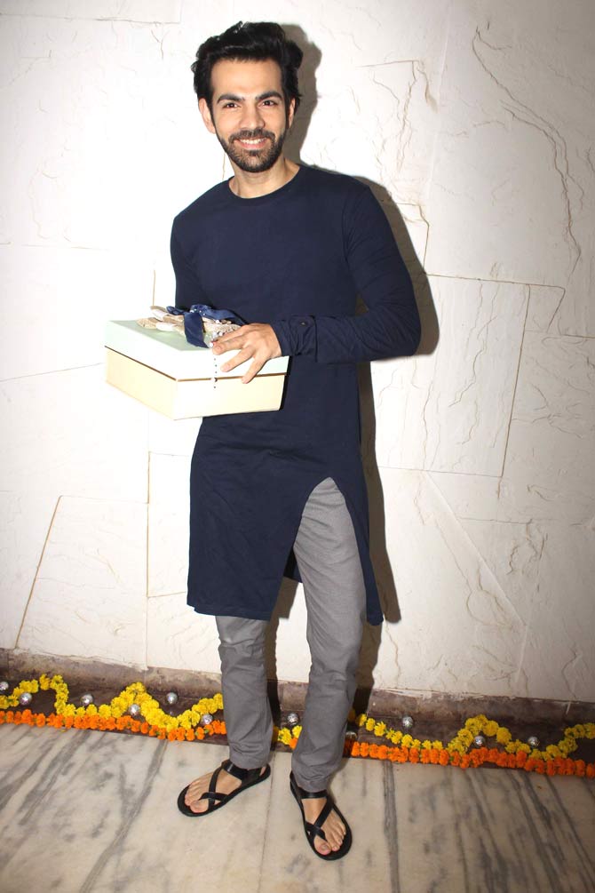 Karan Grover unleashed his traditional avatar at the bash. On the work front, he is seen in romantic television drama Kahaan Hum Kahaan Tum opposite Dipika Kakar.