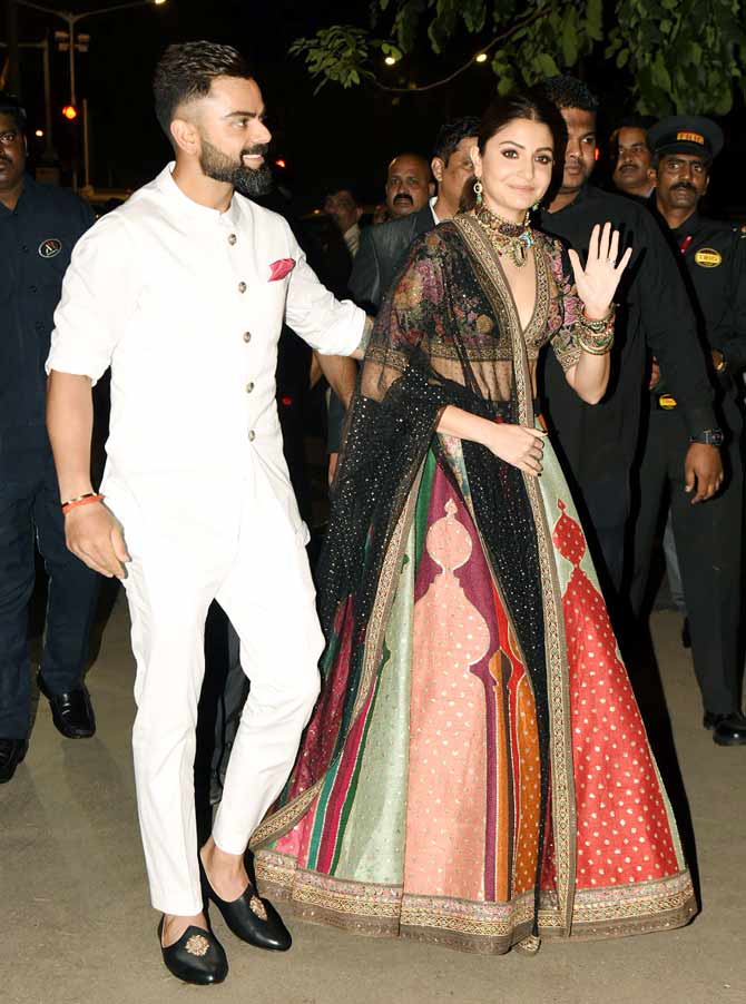 Virat Anushka Zaheer Sagarika Bhajji Geeta at Big B s Diwali bash