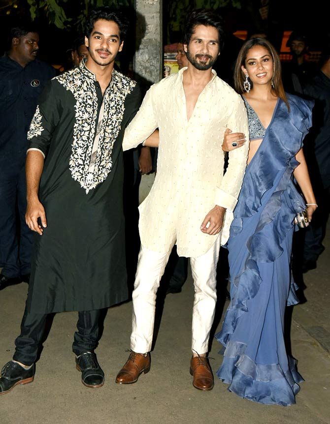 Ishaan Khatter, Shahid Kapoor and Mira Rajput sizzled at the Diwali bash as they arrived together to attend the festivities at Amitabh Bachchan's party.