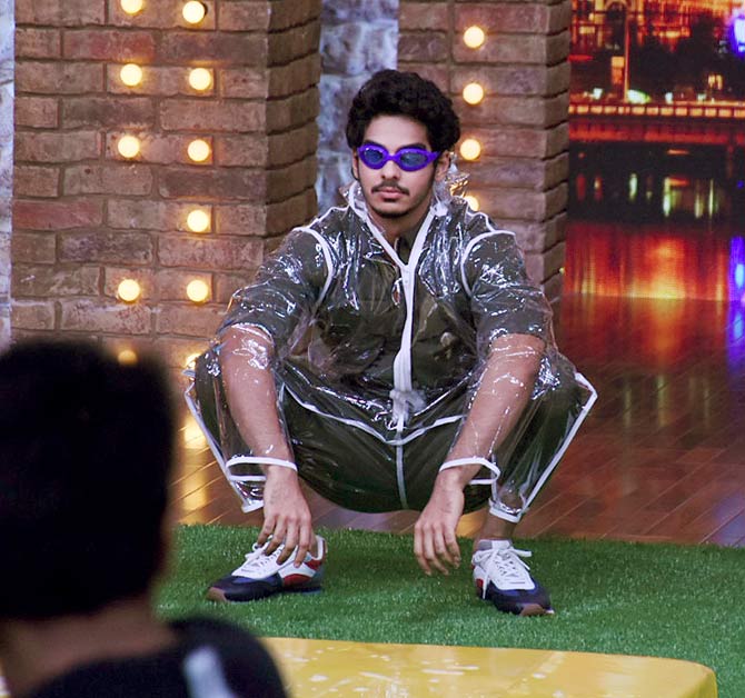 Ishaan Khatter, along with Dhadak co-star Janhvi Kapoor were also clicked at the same game show. The duo had fun trying to play various games on the show.