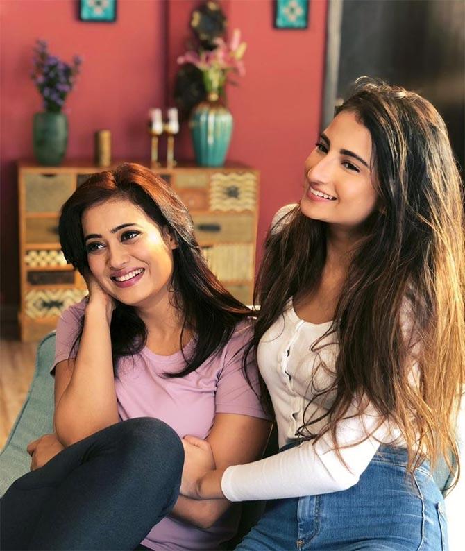 In 2019, Shweta Tiwari returned to the world of television after a gap of three years (her last show being Begusarai) with the show Mere Dad Ki Dulhan. She is playing a Punjabi character Guneet Sikka and is being loved by the audience.