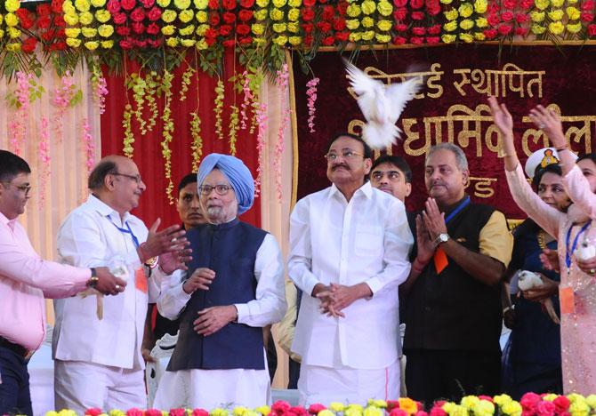 Venkaiah Naidu and former prime minister Manmohan Singh on Tuesday participated in the Dussehra celebrations at the Ram Leela grounds in New Delhi.