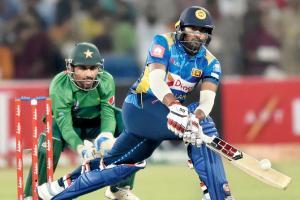Sri Lanka defeats Pakistan by 35 runs, seal three-match series
