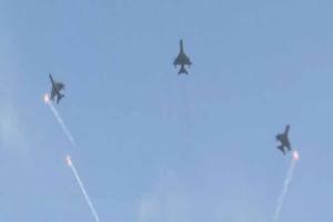 Air Force Day Parade: Abhinandan charm audience by flying MiG-21 