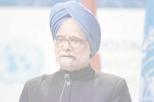 Manmohan Singh tones down Congress's line on Savarkar, Article 370
