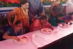 Woman gulps down six idlis in a minute during Mysuru Dasara in Mysore