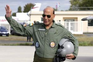 Rajnath Singh: Seven Rafale fighter jets to reach India by 2020