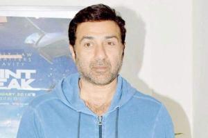 Sunny Deol campaigns for Haryana minister Capt Abhimanyu