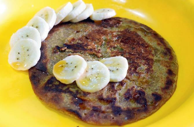 Sathmavu Banana Pancake