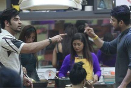 Bigg Boss 13: Paras Chhabra and Sidharth Shukla fight over eggs