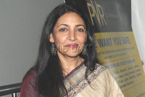 Deepti Naval honoured with Excellence in Cinema Award at MAMI festival