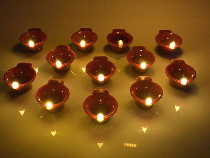 Deepak LED Tea Light Candle